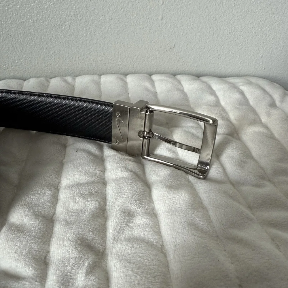Nike Reversible Genuine Bonded Leather‎ Belt Sz 40 Black/brown Casual Business